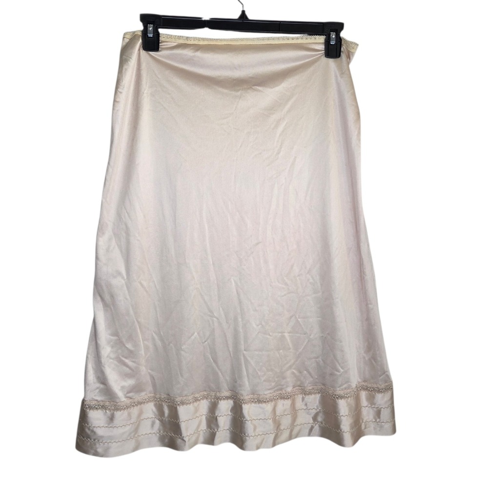 Vtg Pinehurst‎ Lingerie Beige Nude Lace Half Slip SZ Mediuml Tall #5900 Retro